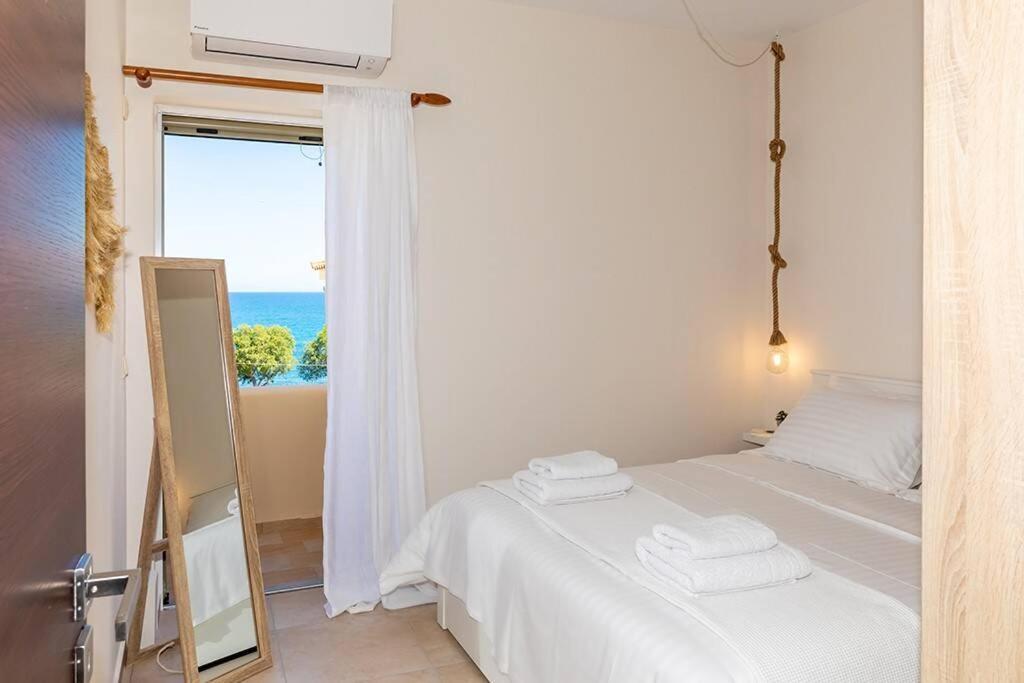 Villa Olea House Kyparissia 80M From The Sea Extérieur photo